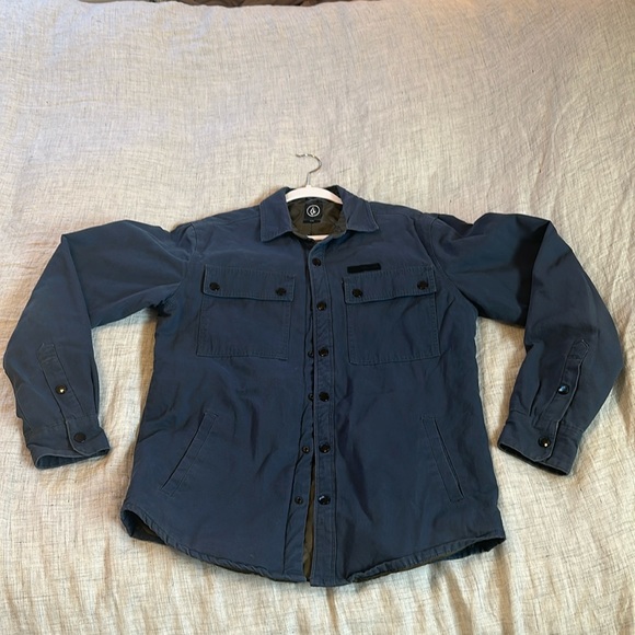 Men’s Volcom quilted lined shacket - Picture 5 of 5